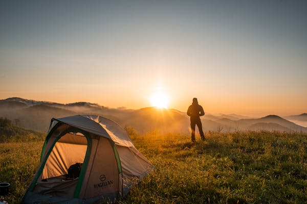 Comment choisir son sac à dos de camping idéal