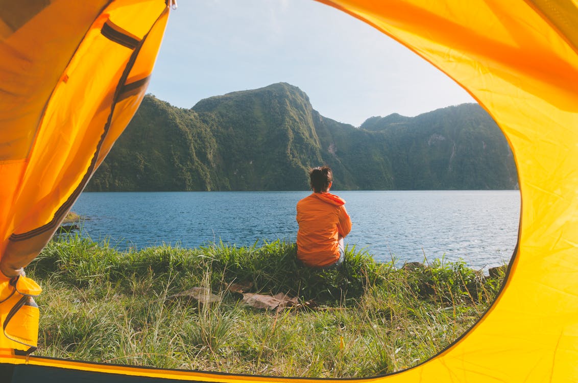 Préparer une Trousse de Premiers Secours pour le Camping